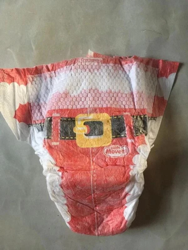 1 Huggies Babyluier Maat 4 - Kerstman Motief - Komt uit de VS – photo 2